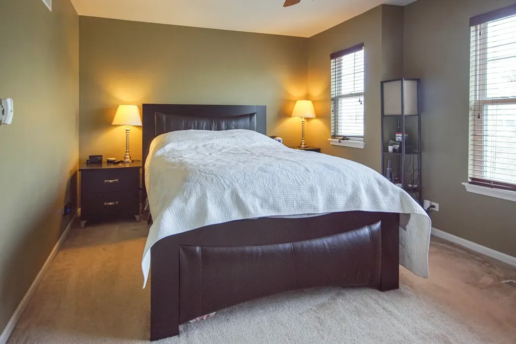 3373 Kentshire Circle Aurora IL 60504