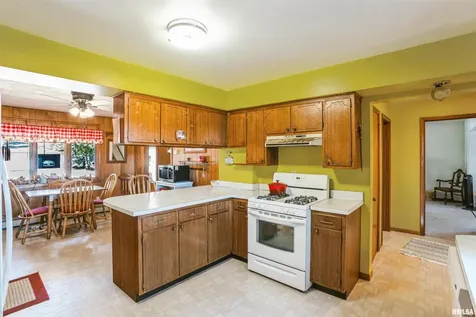 904 5TH Street Erie IL 61250