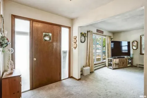 904 5TH Street Erie IL 61250