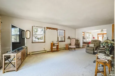 904 5TH Street Erie IL 61250