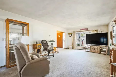 904 5TH Street Erie IL 61250
