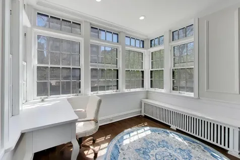 440 West Oakdale Avenue Chicago IL 60657