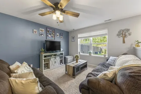 216 Maryland Lane Pingree Grove IL 60140