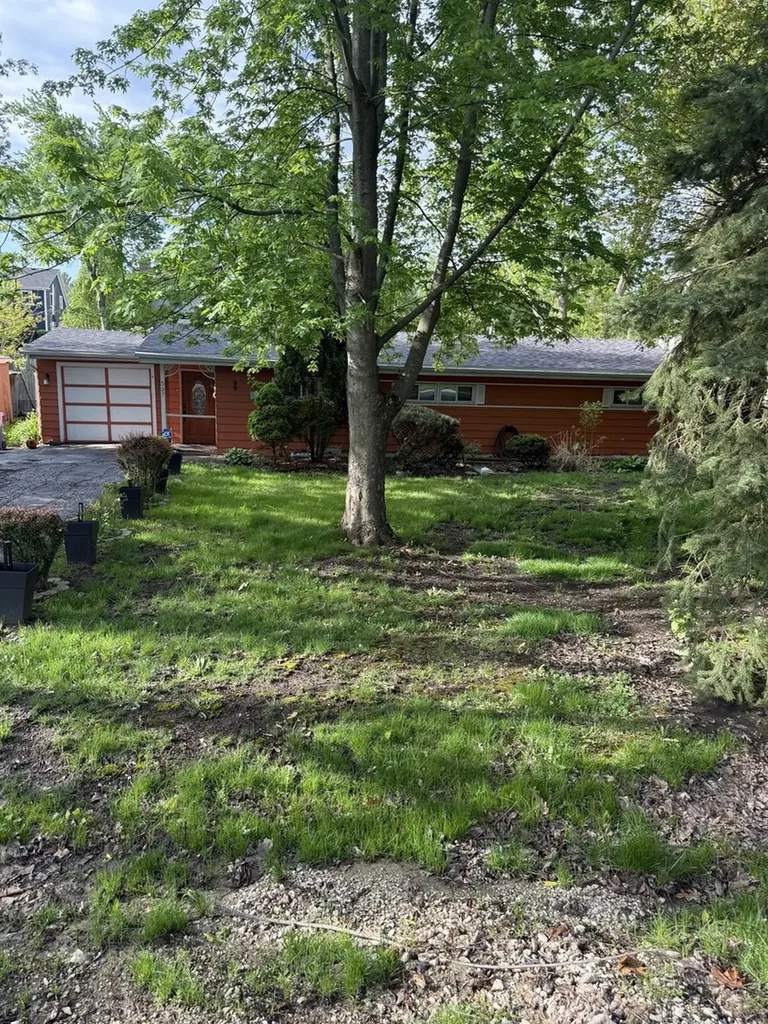 22W537 Cherry Lane Glen Ellyn IL 60137