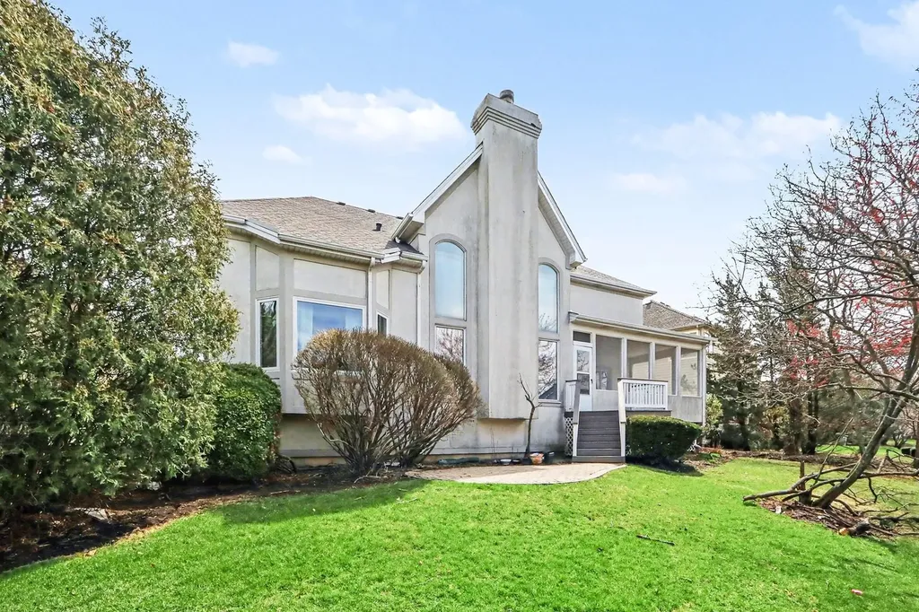 2598 Chasewood Court Aurora IL 60502