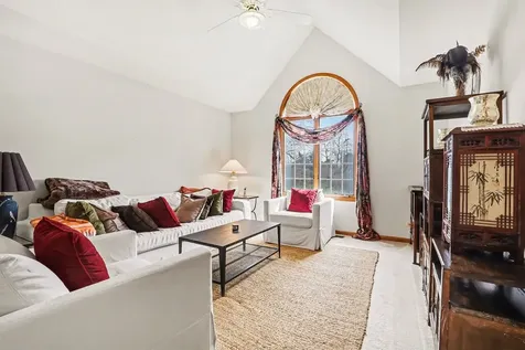 2598 Chasewood Court Aurora IL 60502