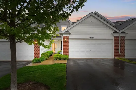 28088 West Niagara Street Lakemoor IL 60051