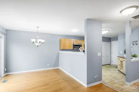 28088 West Niagara Street Lakemoor IL 60051