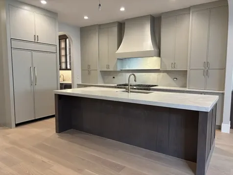 1841 West Newport Avenue Chicago IL 60657