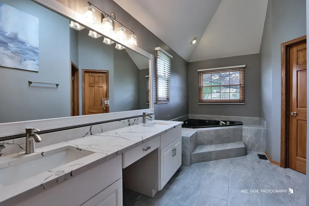 24264 Simo Drive Plainfield IL 60586