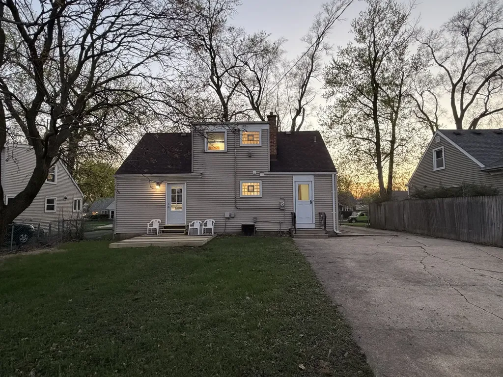619 North Edgewood Avenue Lombard IL 60148