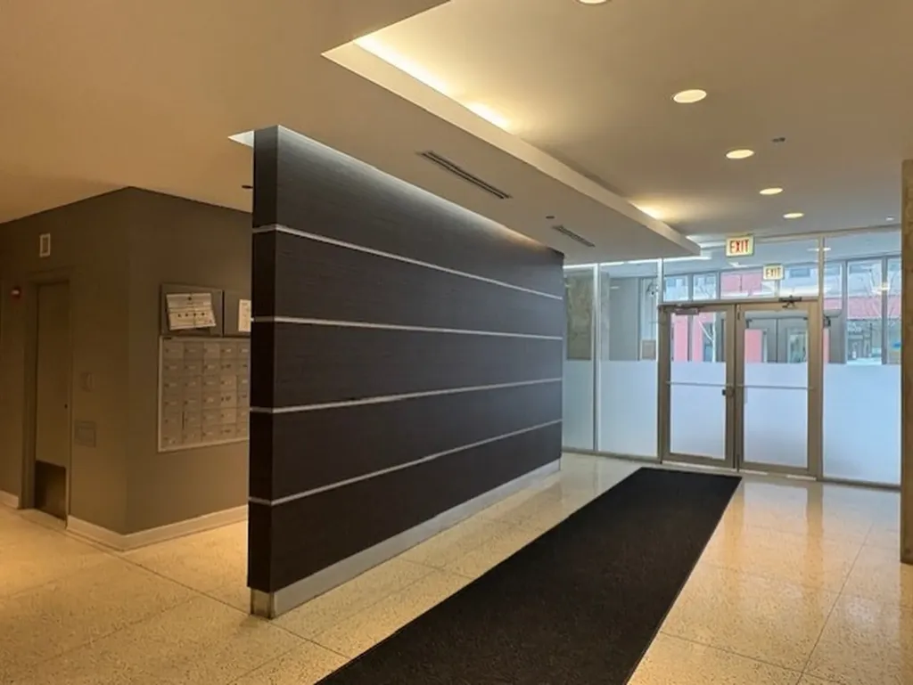 1000 West Leland Avenue Chicago IL 60640