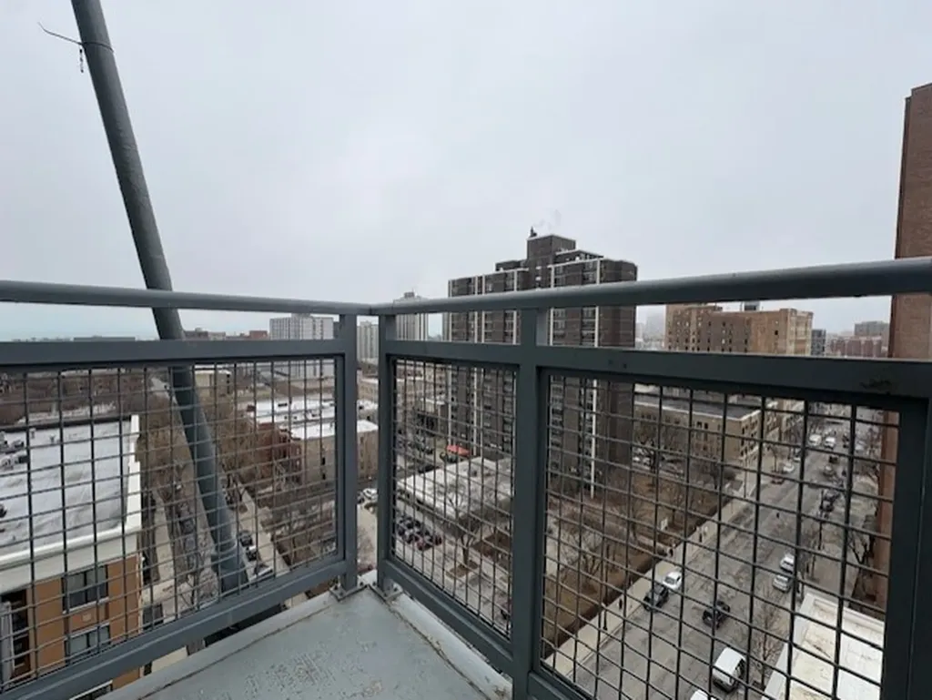 1000 West Leland Avenue Chicago IL 60640