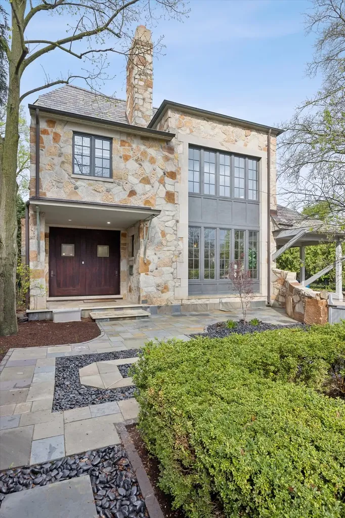 132 South Park Avenue Hinsdale IL 60521