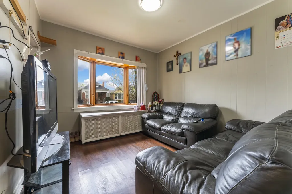 2223 North Mason Avenue Chicago IL 60639