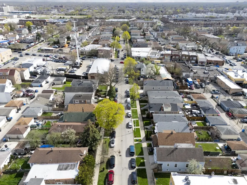 2223 North Mason Avenue Chicago IL 60639