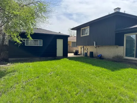 520 East 146th Street Dolton IL 60419