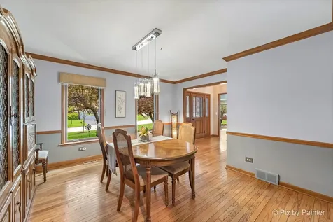 14 Hampton Court Algonquin IL 60102