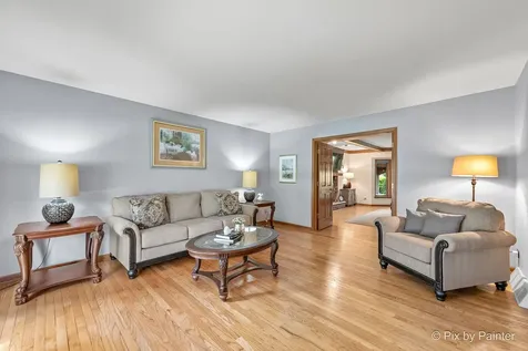 14 Hampton Court Algonquin IL 60102