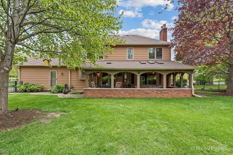 14 Hampton Court Algonquin IL 60102