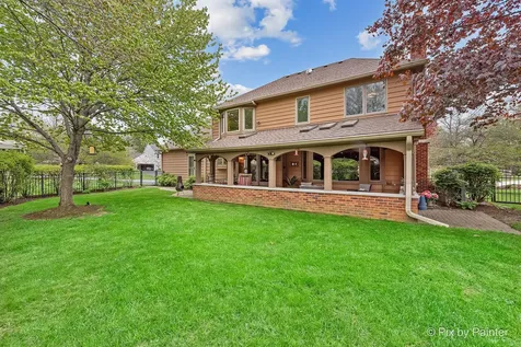 14 Hampton Court Algonquin IL 60102