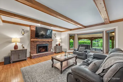 14 Hampton Court Algonquin IL 60102
