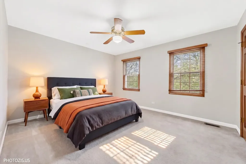 943 West Bailey Road Naperville IL 60565