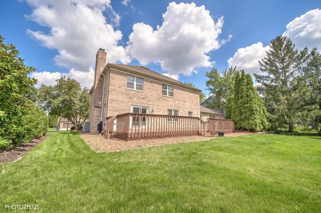 943 West Bailey Road Naperville IL 60565