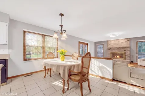 943 West Bailey Road Naperville IL 60565