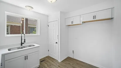 12728 South May Street Calumet Park IL 60827