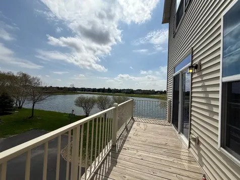 231 Lakeshore Drive Oswego IL 60543