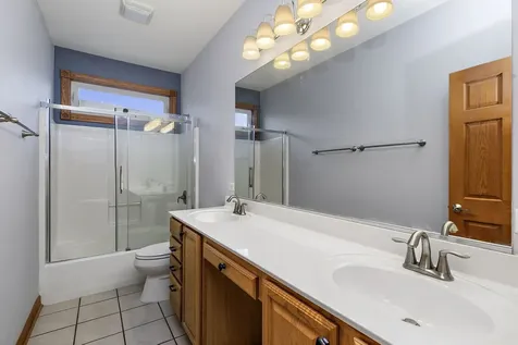 431 Patricia Lane Hampshire IL 60140