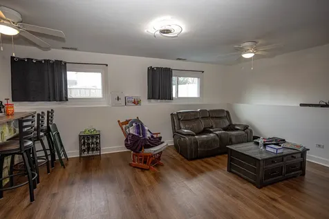 209 Thames Drive Shorewood IL 60404