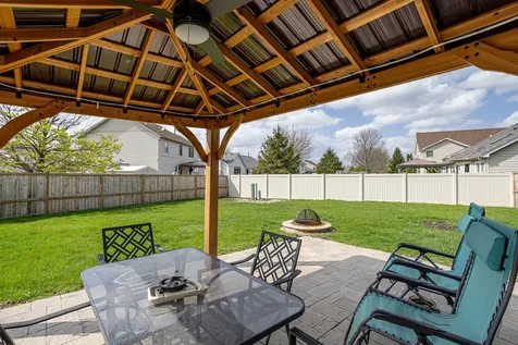 209 Thames Drive Shorewood IL 60404