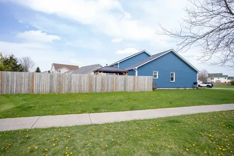 209 Thames Drive Shorewood IL 60404