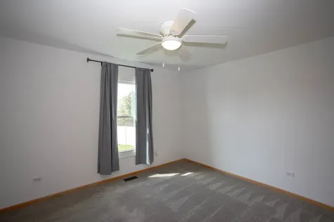 209 Thames Drive Shorewood IL 60404