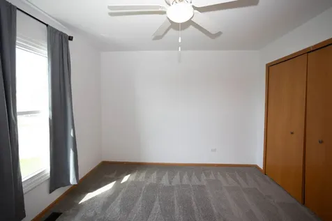 209 Thames Drive Shorewood IL 60404