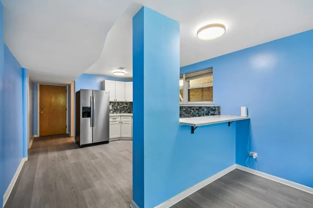 1914 West Farwell Avenue Chicago IL 60626