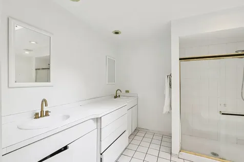 1114 185TH Place Homewood IL 60430