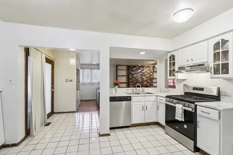 1114 185TH Place Homewood IL 60430