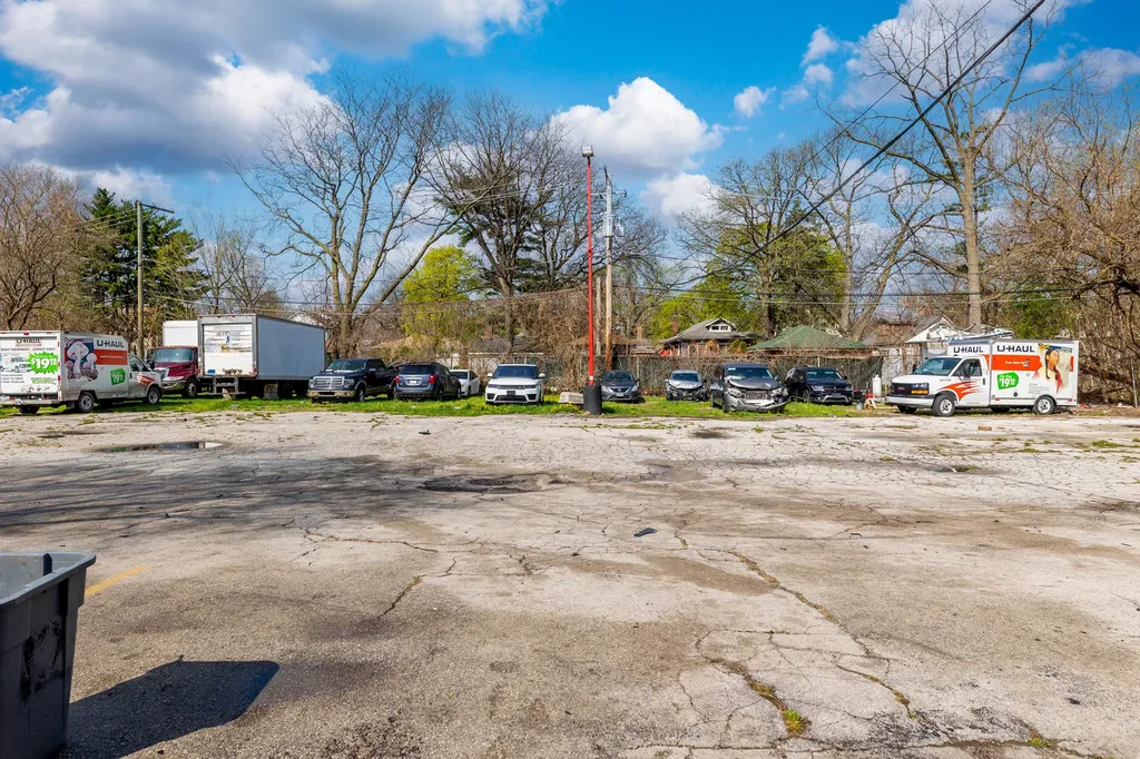 10620 South Vincennes Avenue Chicago IL 60643