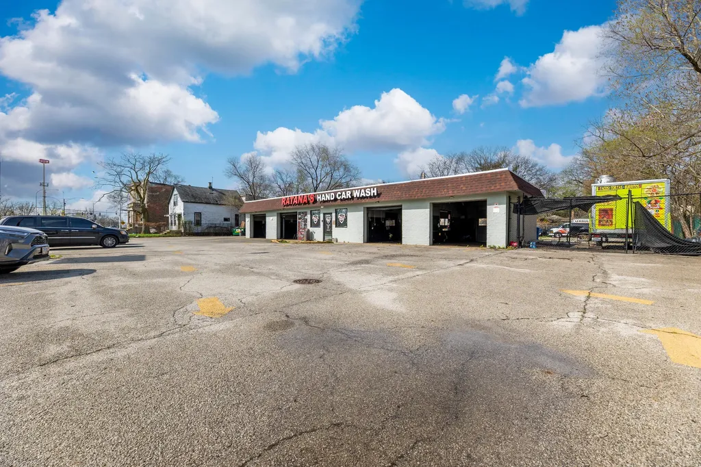 10620 South Vincennes Avenue Chicago IL 60643
