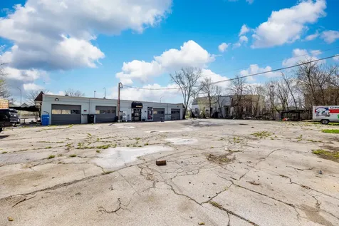 10620 South Vincennes Avenue Chicago IL 60643
