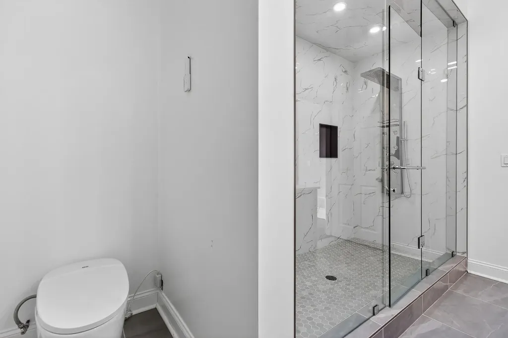 4646 South Prairie Avenue Chicago IL 60653