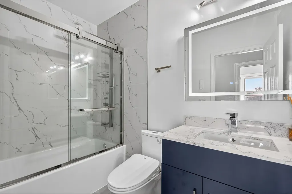 4646 South Prairie Avenue Chicago IL 60653