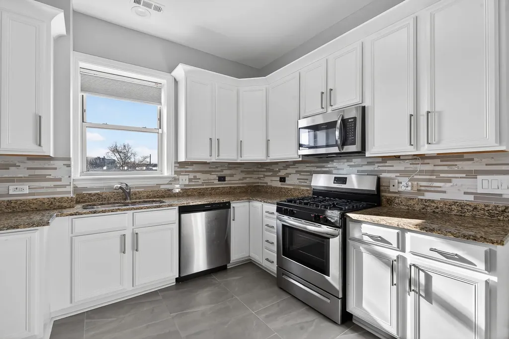 4646 South Prairie Avenue Chicago IL 60653