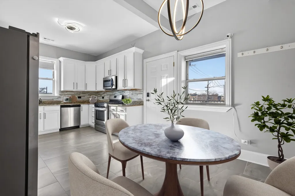 4646 South Prairie Avenue Chicago IL 60653