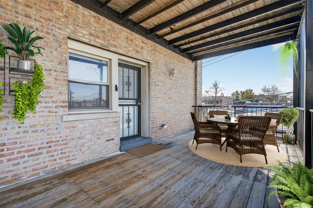 4646 South Prairie Avenue Chicago IL 60653