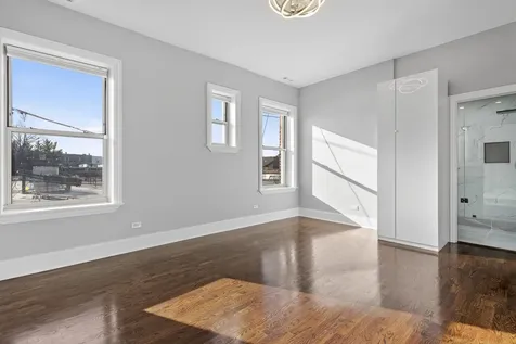 4646 South Prairie Avenue Chicago IL 60653