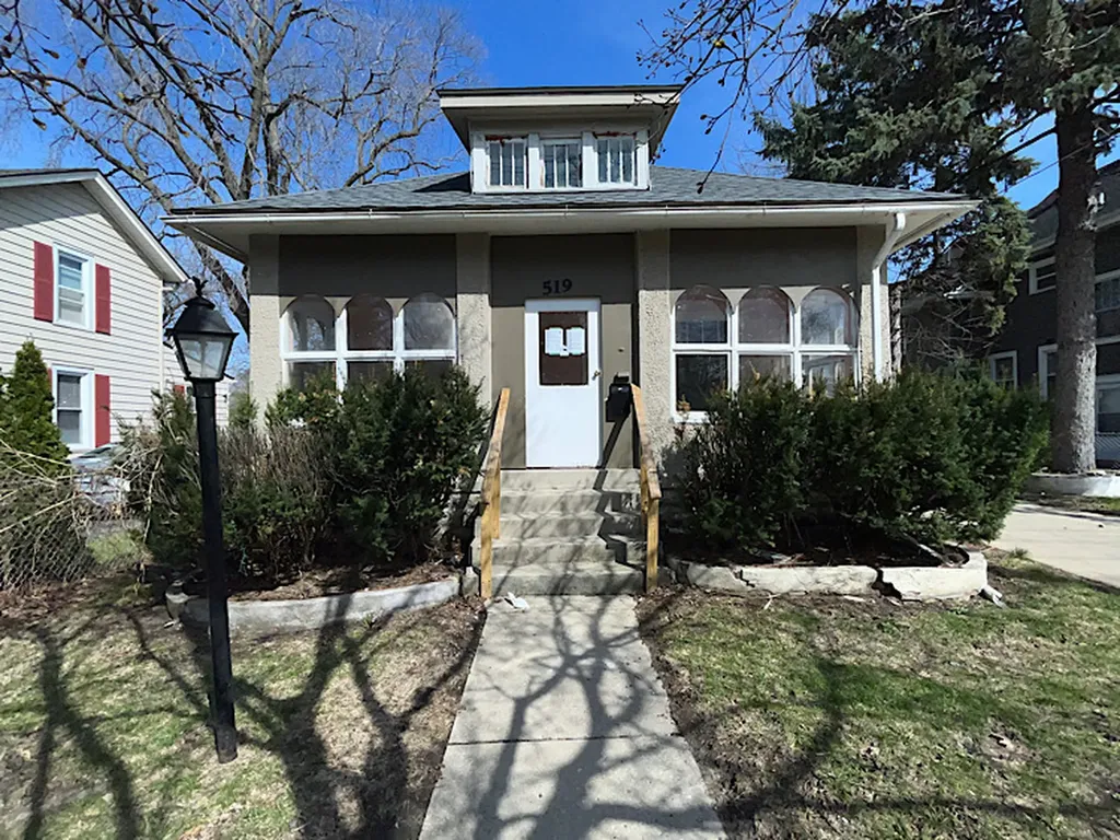 519 North View Street Aurora IL 60506
